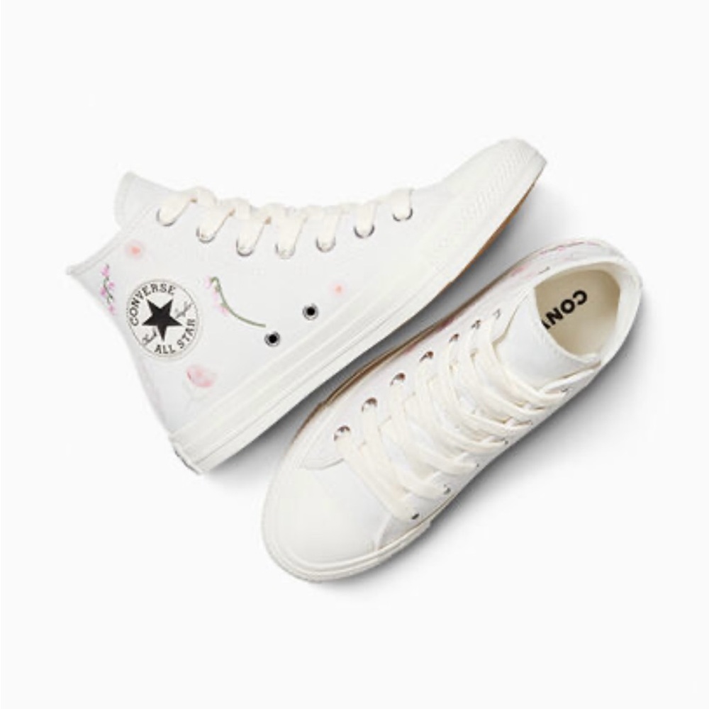 Chuck Taylor all star converse embroidered flowers painted petals women 6 NEW